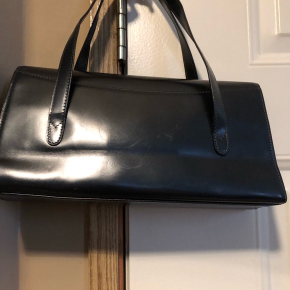 HOLIDAY SALE:Authentic Black BALLY Genuine Leather Shoulder Bag (Crease at Back) - Picture 4 of 8